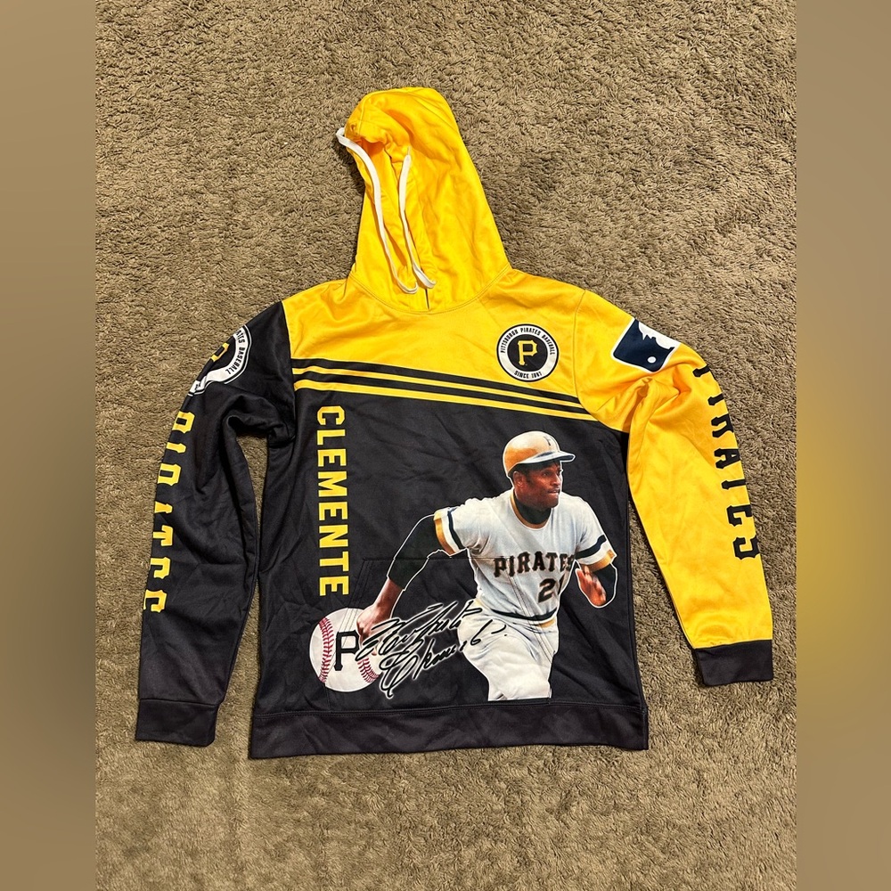 Vintage MLB Pittsburgh Pirates “Roberto Clemente” 3D Hoodie 00s size medium